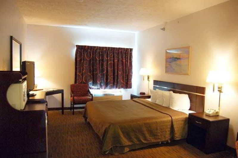 Quality Inn & Suites West Omaha - Ne Linclon Eksteriør bilde