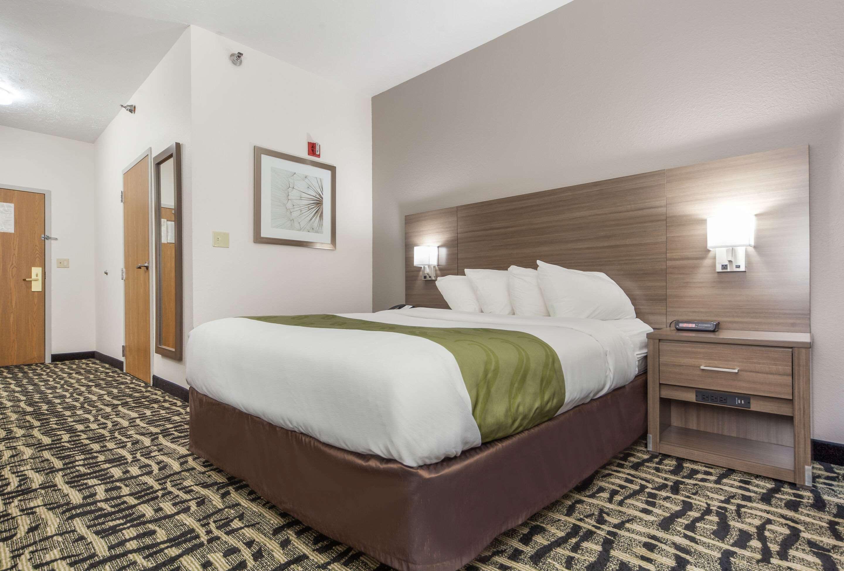 Quality Inn & Suites West Omaha - Ne Linclon Eksteriør bilde