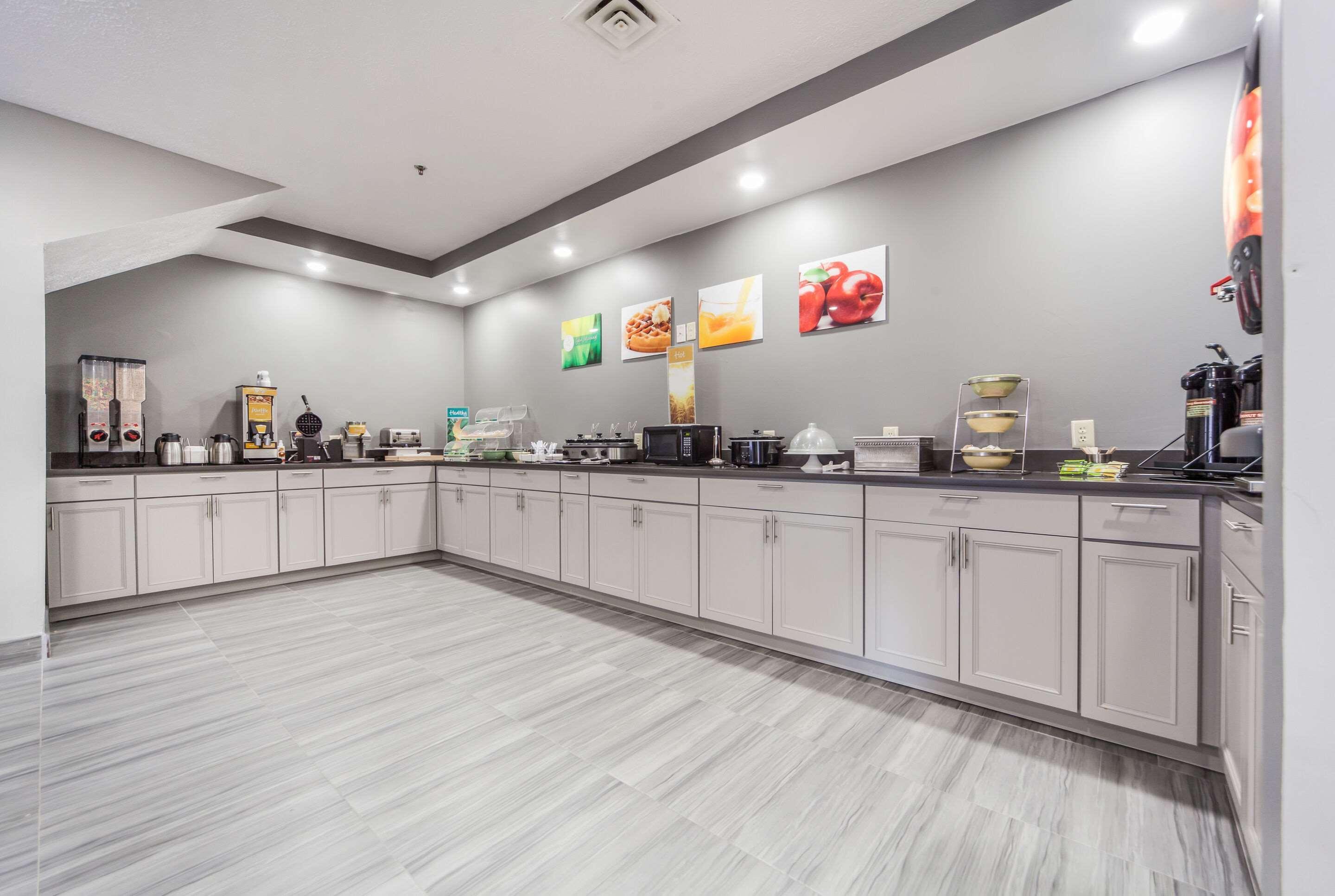 Quality Inn & Suites West Omaha - Ne Linclon Eksteriør bilde