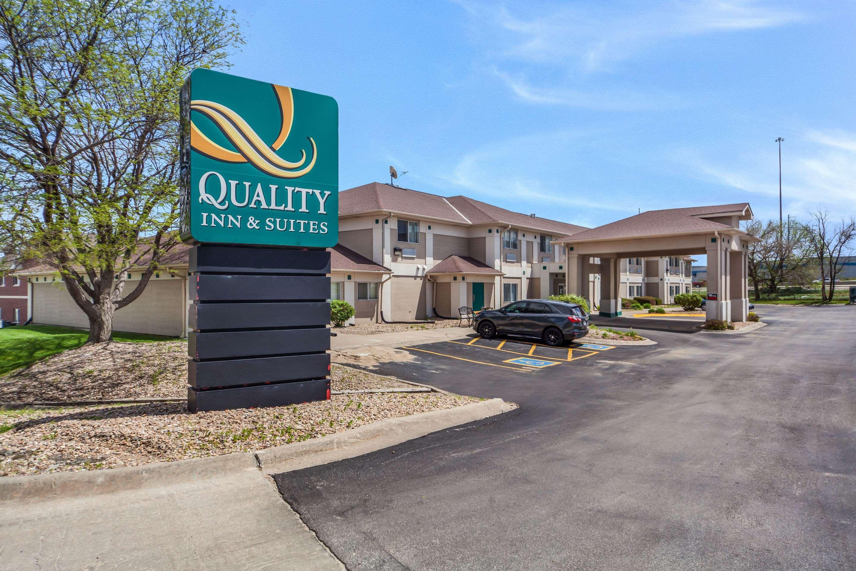 Quality Inn & Suites West Omaha - Ne Linclon Eksteriør bilde