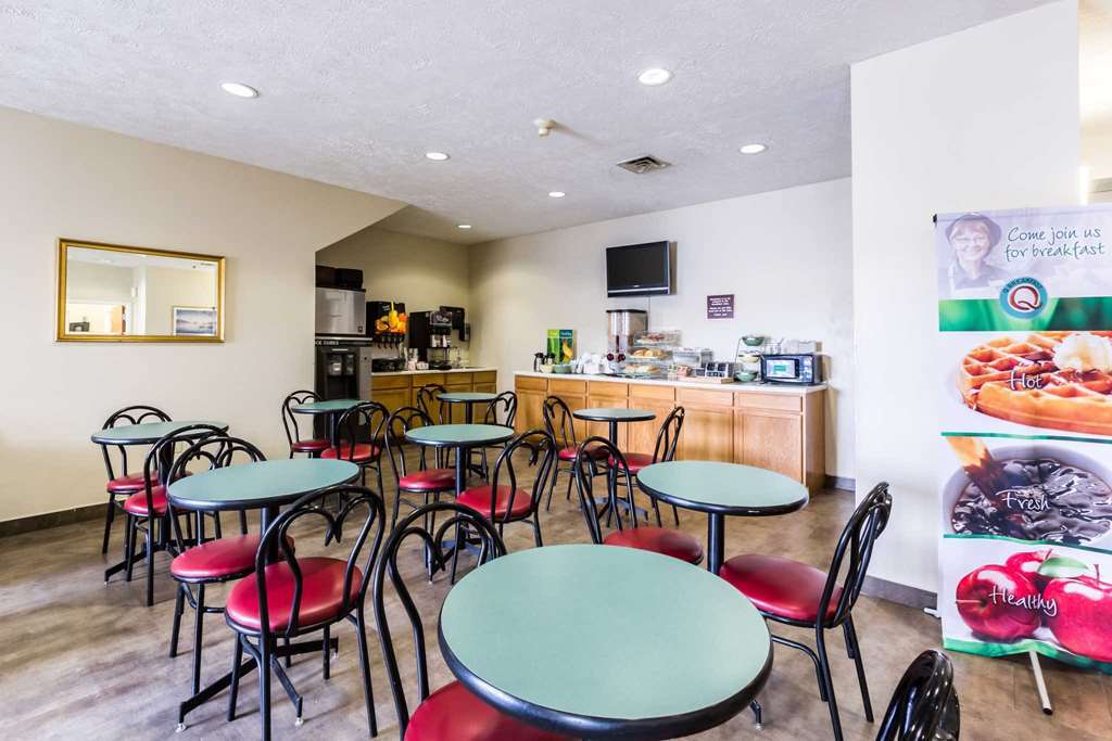 Quality Inn & Suites West Omaha - Ne Linclon Restaurant bilde