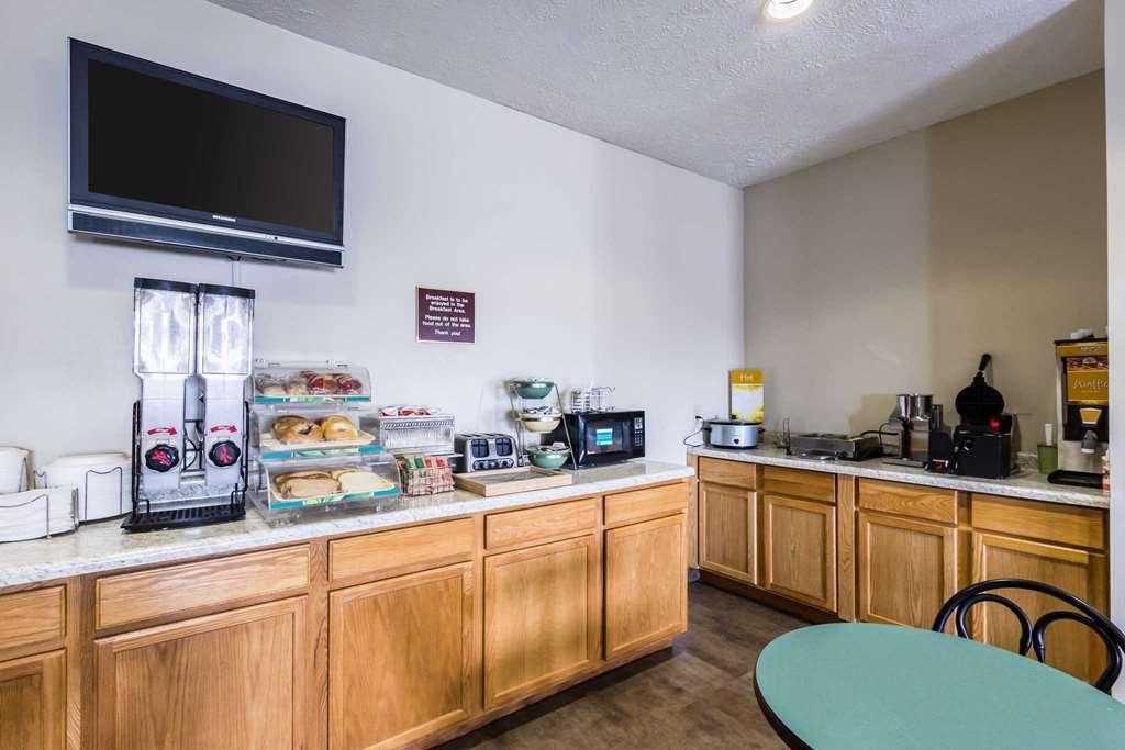 Quality Inn & Suites West Omaha - Ne Linclon Restaurant bilde